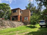 Hermosa casa con árboles frutales a la venta