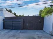 HERMOSA CASA CON BUEN ESPACIO PARA SEGUIR CONSTRUYENDO...