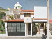 HERMOSA CASA CON EXCELENTE UBICACIÓN EN COL. LAS AGUILAS