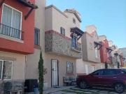 HERMOSA CASA CON EXCENCELENTES ACABADOS