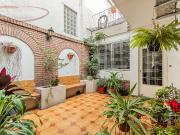 Hermosa casa con Local al frente