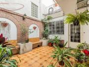 Hermosa casa con Local al frente