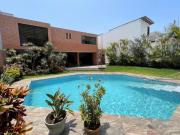 HERMOSA CASA CON PISCINA EN ZONA CON TRANQUERA DE SEGURIDAD