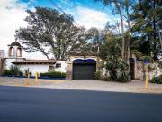 Hermosa casa con potencial para desarrollo habitacional