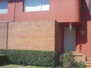 Hermosa casa con preciosa vista en condominio con...