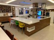 HERMOSA CASA CON VISTA Y TERRENO, DENTRO DE URB....