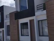 Hermosa Casa De 2 Plantas Estilo Cumbaya En El Mejor...