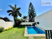 HERMOSA CASA DE 3 HAB, ALBERCA Y JARDIN PROPIO CON...