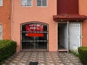 Hermosa Casa de 3 Habaitaciones y Patio en Venta Ubicado...