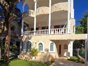 Hermosa Casa de 3 habitaciones y 2 estudios en Playacar...