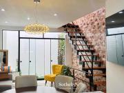 Hermosa casa de 4 pisos, ubicada en pleno centro de la...