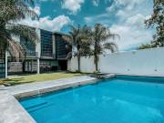 Hermosa casa de 8 habitaciones en VENTA