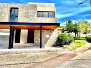 Hermosa Casa de Autor con vistas a jardines en Altozano