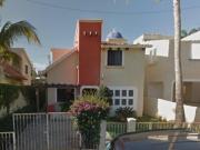 HERMOSA CASA DE DOS NIVELES