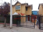 Hermosa Casa de Dos Pisos, 3 Dormitorios, 2 Baños, Villa...