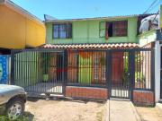 Hermosa Casa de Dos Pisos con 3 Dormitorios, 2 Baños...