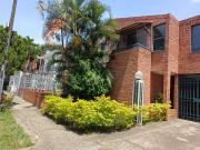 Hermosa casa de dos plantas en Valle del Lili, sur de Cali