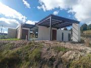 Casa de lujo en Tarqui, está en urbanización privada,...