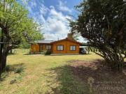HERMOSA CASA DE QUEBRACHO A LA VENTA Bº SANTA MÓNICA...