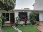 Hermosa casa de un nivel súper ubicada el Lomas de...