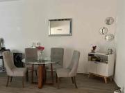 HERMOSA CASA DE UN PISO EN VENTA