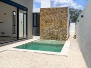 HERMOSA CASA DE UNA PLANTA CON ALBERCA EN VENTA EN CONKAL