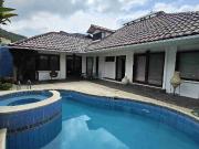 HERMOSA CASA DE VENTA EN URB LOS PARQUES