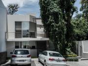 Hermosa casa dentro de fraccionamiento con vigilancia