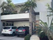 Hermosa casa dentro de fraccionamiento en Acapatzingo