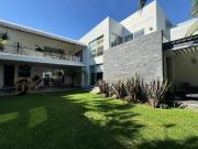 Hermosa casa dentro de fraccionamiento Villas del Lago