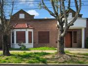 Hermosa Casa en 2 Lotes Bº Parque Ezperanza Lujan