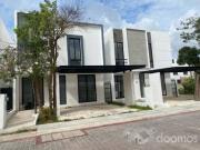 Hermosa casa en Aqua Residencial / Beautiful home in Aqua