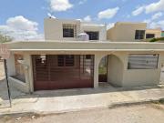 HERMOSA CASA EN AREA RESIDENCIAL CON PISCINA