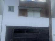 Hermosa Casa en Calzadas Anáhuac, Escobedo, N. L