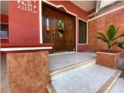 HERMOSA CASA EN CHETUMAL CON ALBERCA!