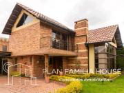 Hermosa casa en Chía,en lote independiente, en conjunto