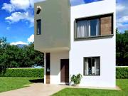 HERMOSA CASA EN CIRCUITO CERRADO