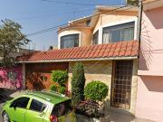 HERMOSA CASA EN CIUDAD NEZAHUALCOYOTL DE REMATE