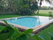 hermosa casa en club de golf la ceiba con vista al green