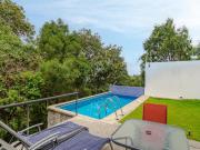 Hermosa casa en condominio con alberca y vista panorámica