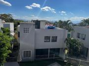 Hermosa casa en condominio en venta en Burgos...