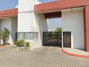 Hermosa casa en condominio ubicada en Alta Tensión, San...