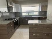 Hermosa casa en conjunto cerrado, amplios espacios, bien...