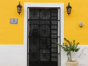HERMOSA CASA EN EL CENTRO EN EL BARRIO DE SANTIAGO