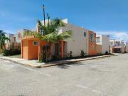 HERMOSA CASA EN ESQUINA AMPLIADA