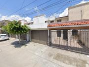 Hermosa casa en excelente zona, precio especial. Fray...