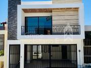 Hermosa casa en fracc privado al sur de la cd, a sólo...