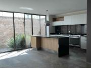 Hermosa Casa en Fraccionamiento Arboreto.! NO MASCOTAS