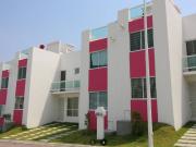 Hermosa casa en fraccionamiento, maravillosas...