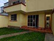 Hermosa Casa en Fraccionamiento Praderas amplia con jard?n